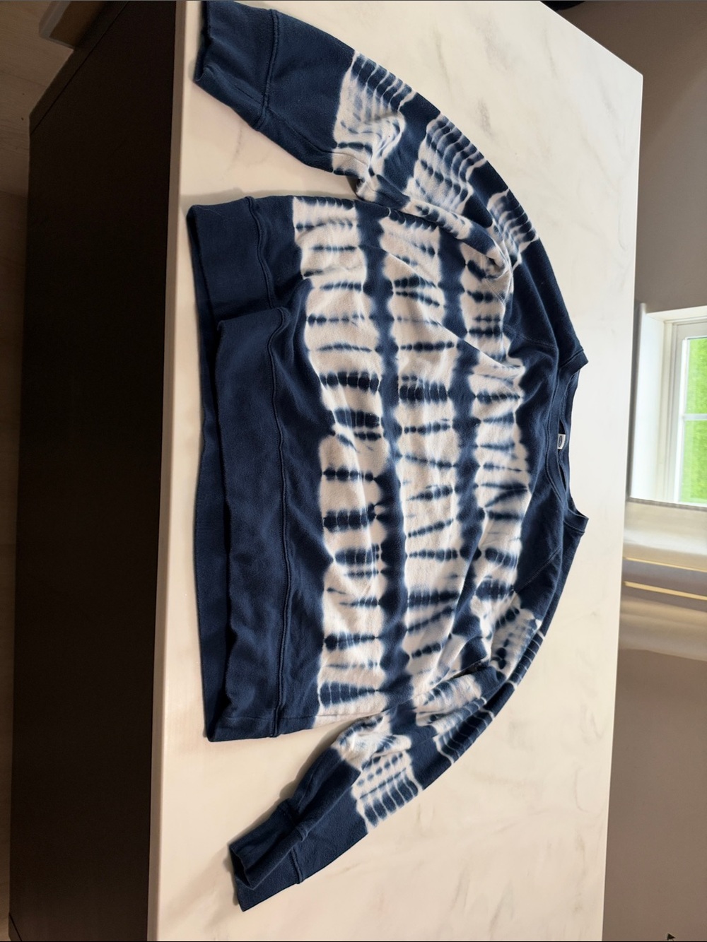 Old Navy Navy and White Tie-Dye Crewneck Sweatshirt